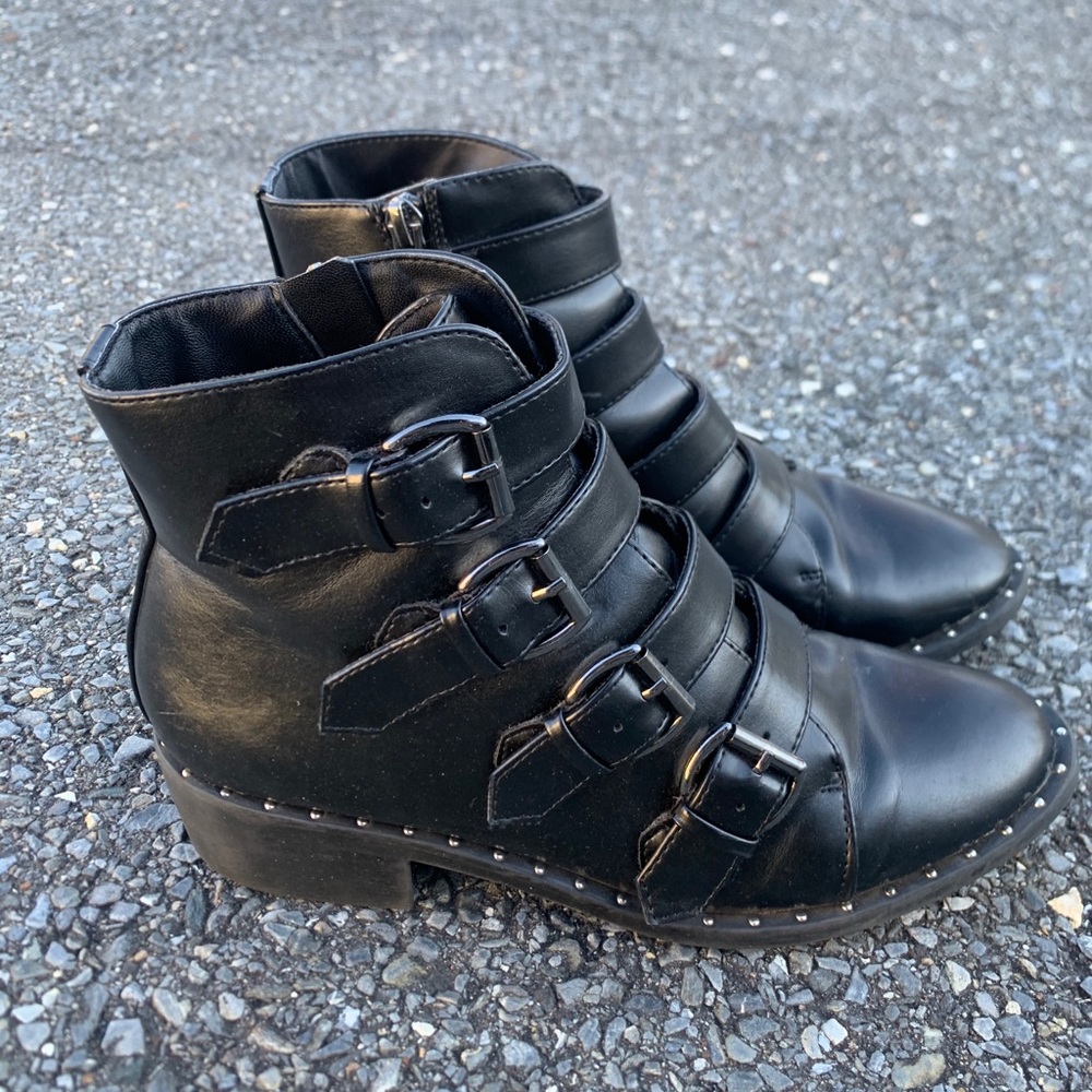 black booties